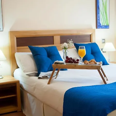Ona Ogisaka Garden Aparthotel 3*