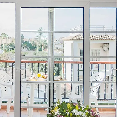 Ona Ogisaka Garden Aparthotel 3*