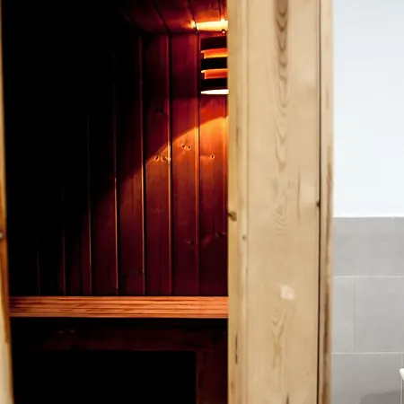 Ona Ogisaka Garden 3*