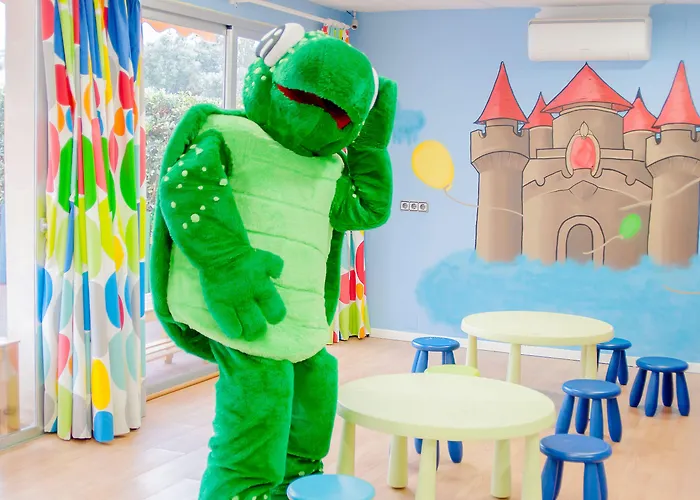 מלון דירות Ona Ogisaka Garden 3*