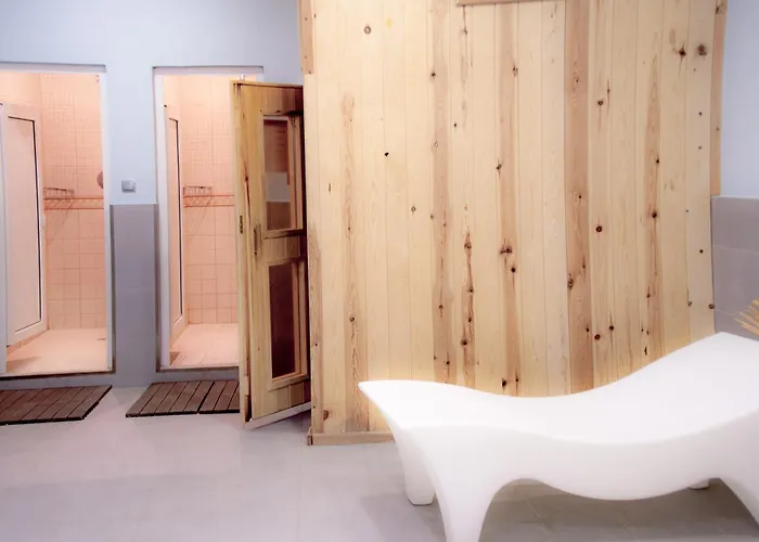 מלון דירות Ona Ogisaka Garden דניה