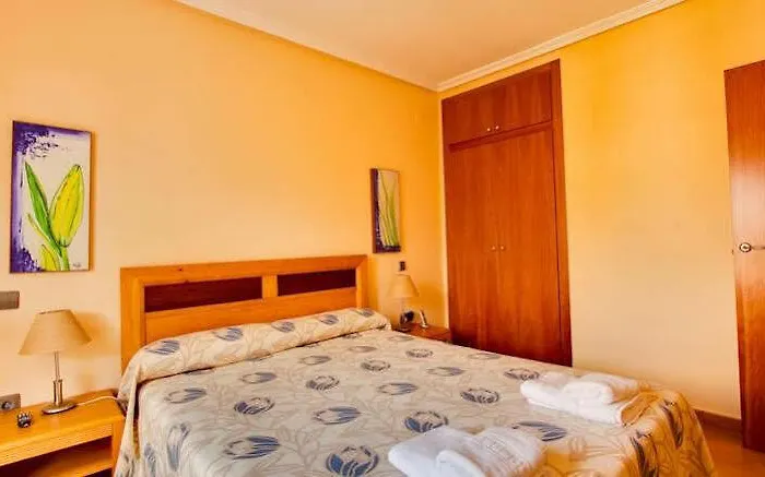 מלון דירות Ona Ogisaka Garden 3*