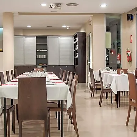 Ona Ogisaka Garden Aparthotel Denia