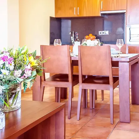 Ona Ogisaka Garden Aparthotel 3*