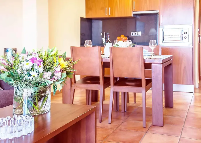 Ona Ogisaka Garden Aparthotel 3*