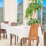 Ona Ogisaka Garden Aparthotel Denia