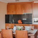 Ona Ogisaka Garden Aparthotel