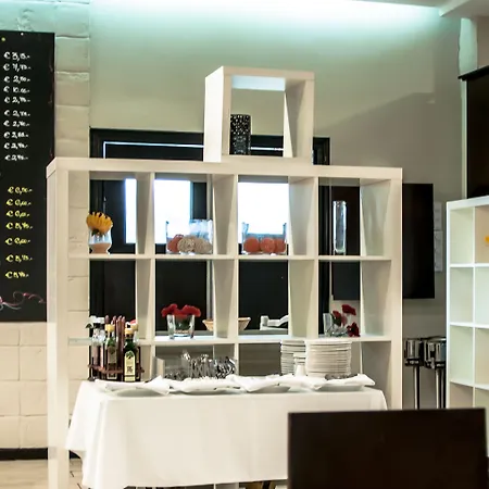 Ξενοδοχείο με διαμερίσματα Ona Ogisaka Garden